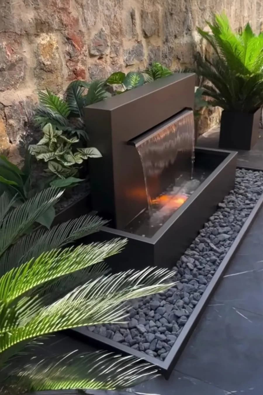 نافورة شلال جداري مودرن مع قاعدتين (دبل بركة)