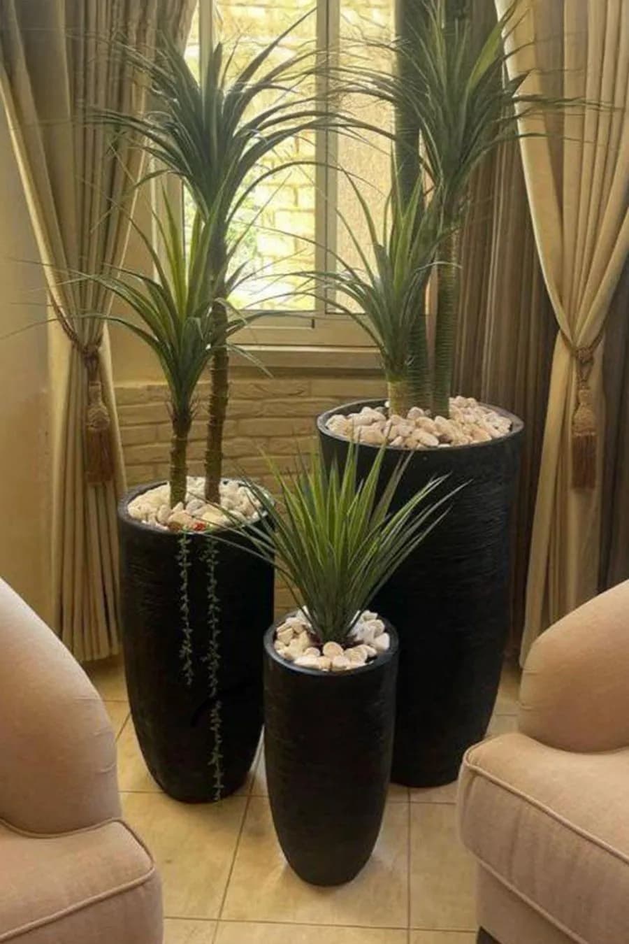 طقم فخار أسطواني أسود
