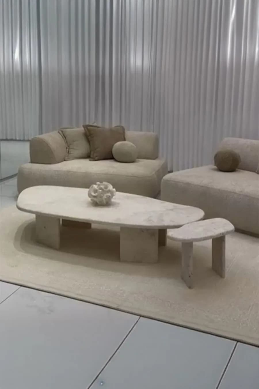 طقم طاولات فيبر سمنت