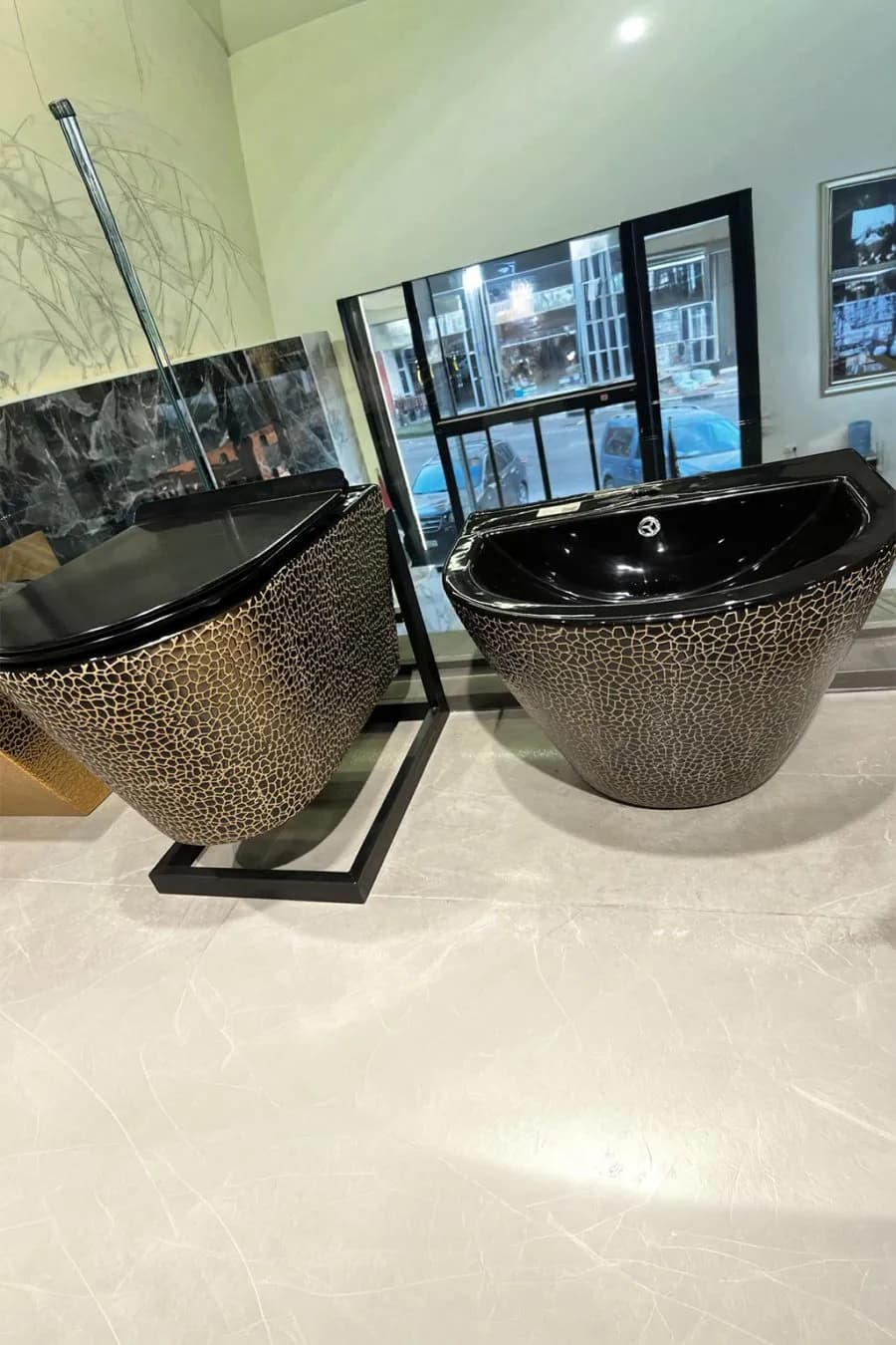 مرحاض ومغسلة جداريين بنقشة الجلد الفاخر – Luxury Leather Texture Set